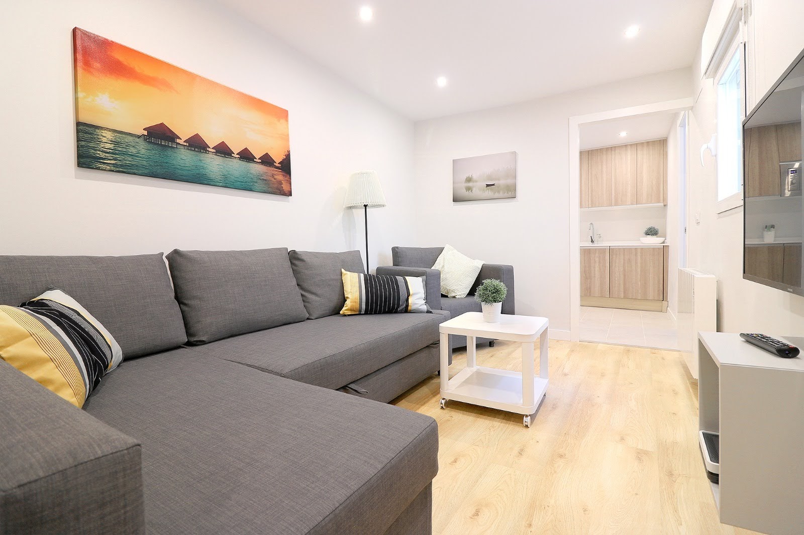 refiser-reformas-baratas-en-san-blas-28037